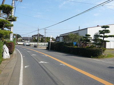 前面道路　高根通り