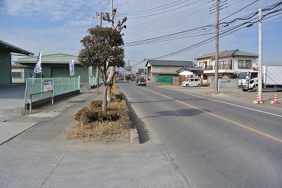 東側前面道路