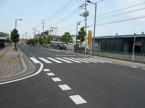 前面道路　中央通り