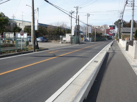 前面道路　県道さいたま・菖蒲線