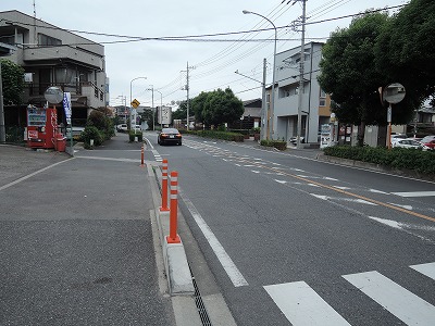 東側前面道路（本町通り）