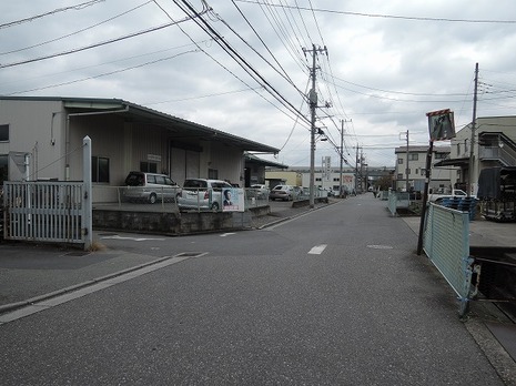 南側前面道路