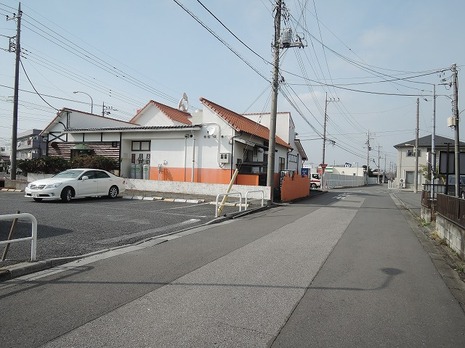 東側道路