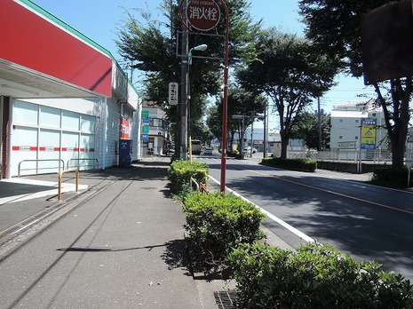 西側道路（所沢陸橋通り）