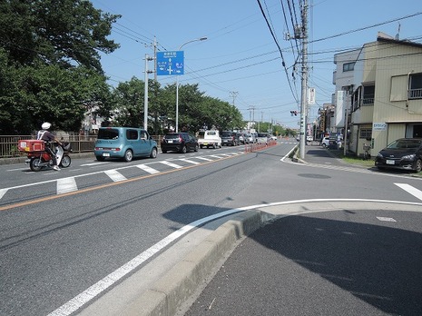 西側道路　電動大間木・蕨線