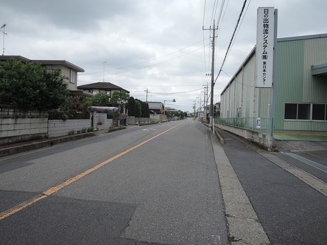 前面道路　西側