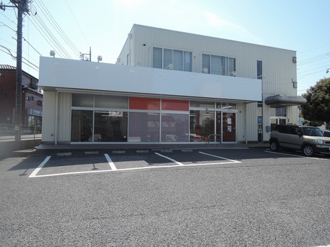 二階建て店舗・事務所の一階店舗部