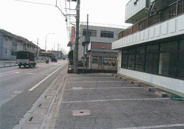 前面駐車場　7台分