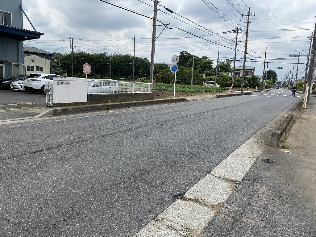 前面道路　幅員12ｍ