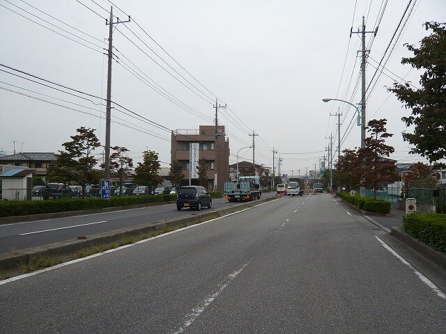 前面道路　幅員22ｍ